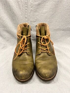 Women’s Olive Green Lace-Up Leather Boots